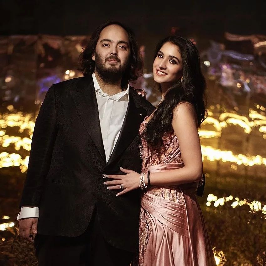 anant ambani with his wife radhika